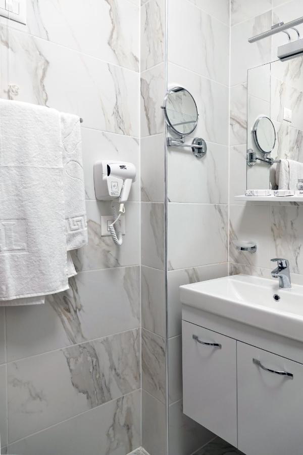 Dishli Hotel & Spa Sztruga Kültér fotó