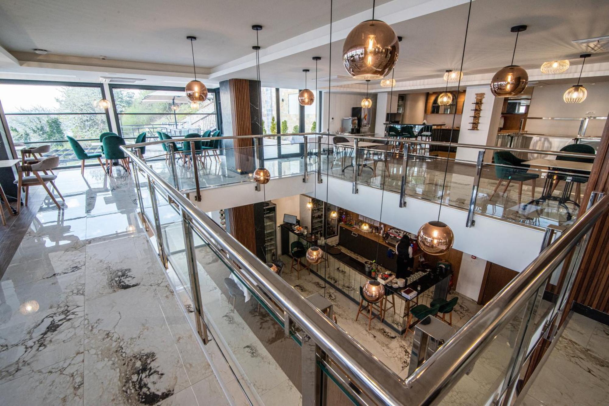 Dishli Hotel & Spa Sztruga Kültér fotó