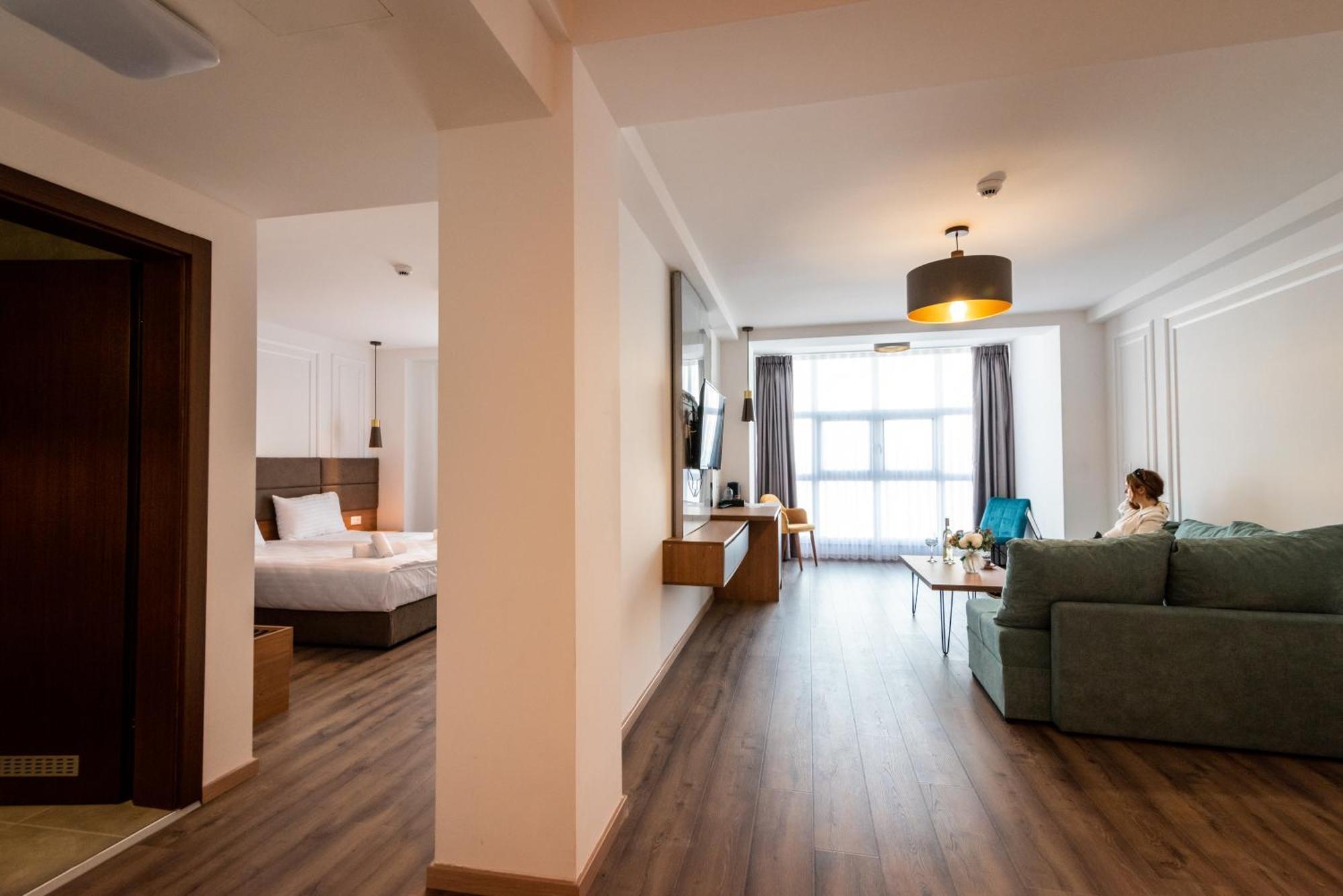 Dishli Hotel & Spa Sztruga Kültér fotó